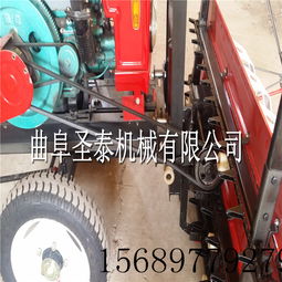 臨河區(qū)小型青貯收割機(jī) 多功能升級，助力高效農(nóng)業(yè)收割